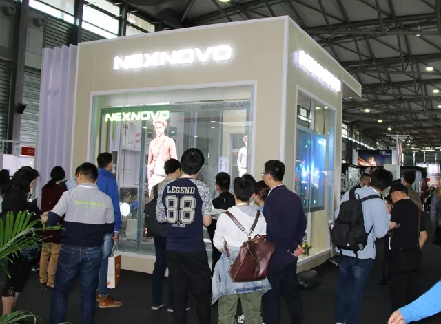 晶泓科技透明LED顯示屏爭艷C-star 2018上海國際零售展，取得理想效果完美落幕(圖5)