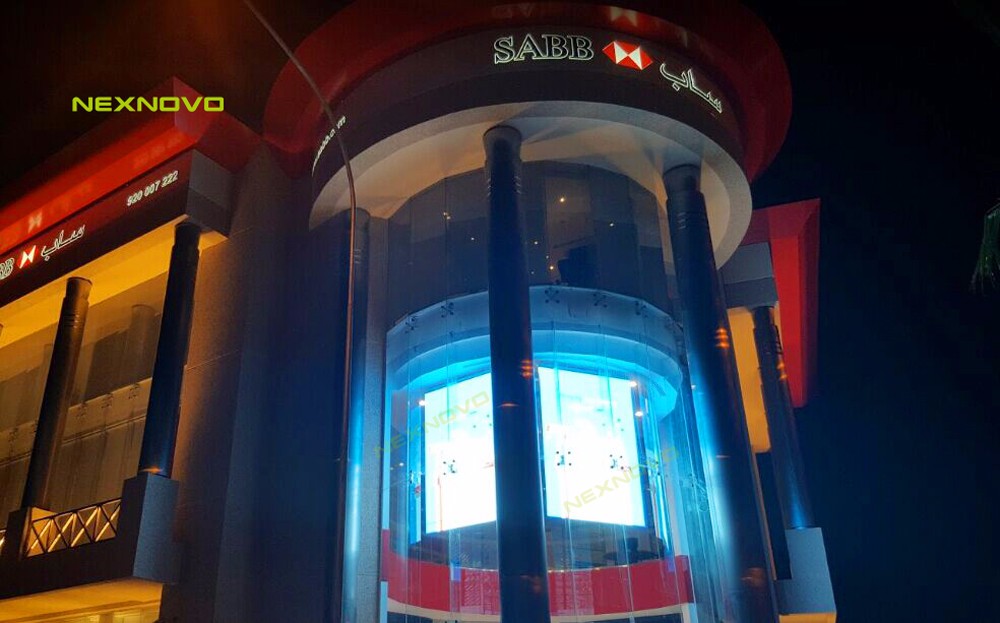 沙特SABB銀行辦公室玻璃幕墻LED透明屏項(xiàng)目(圖3)